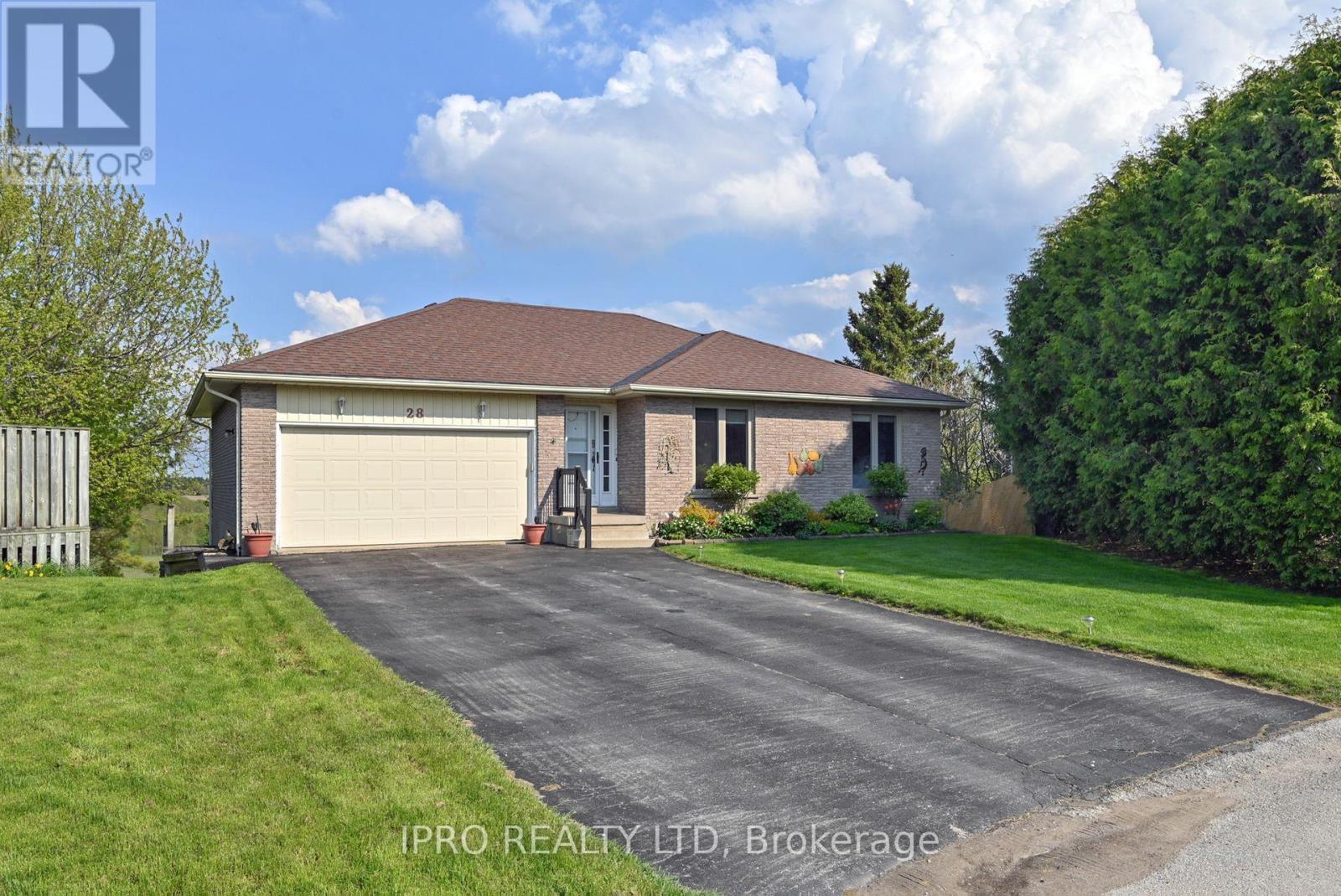 28 MARY COURT, east luther grand valley, Ontario