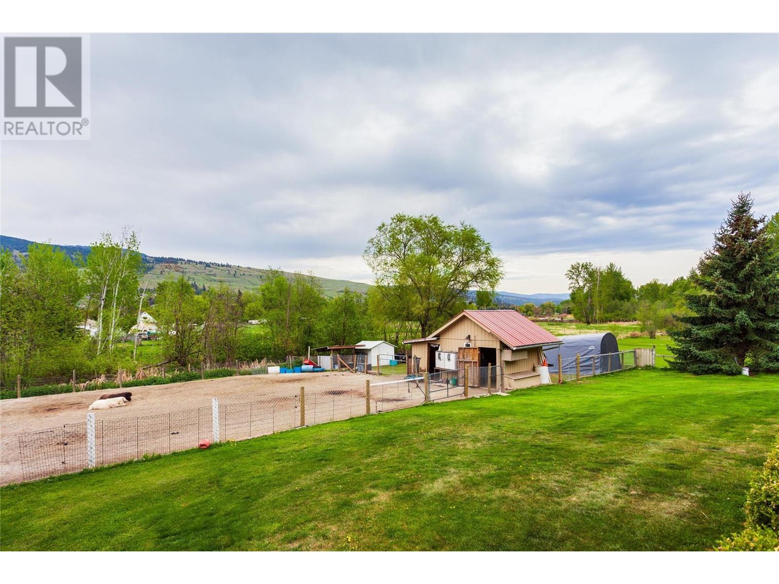 11345 Woodsdale Court Lake Country