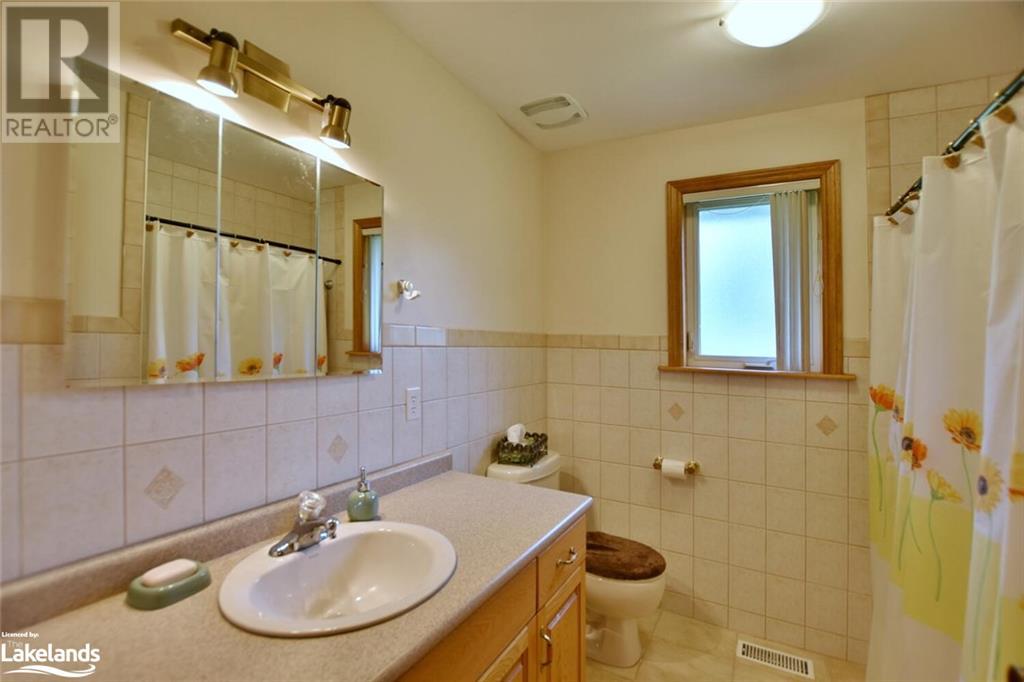 64 47th Street S, Wasaga Beach, Ontario  L9Z 1Y6 - Photo 14 - 40589440