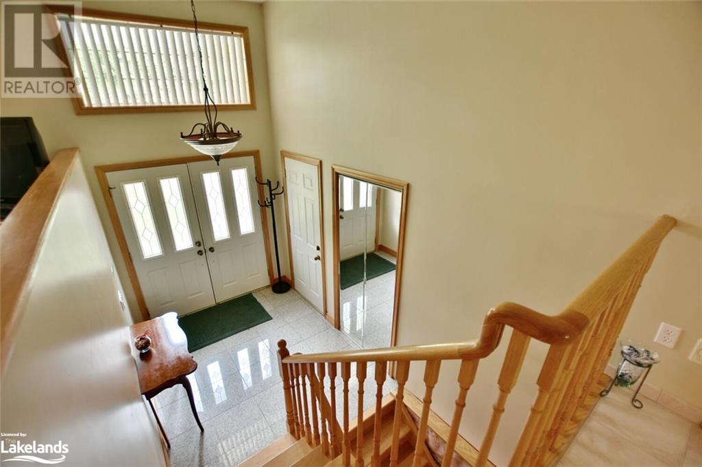 64 47th Street S, Wasaga Beach, Ontario  L9Z 1Y6 - Photo 5 - 40589440