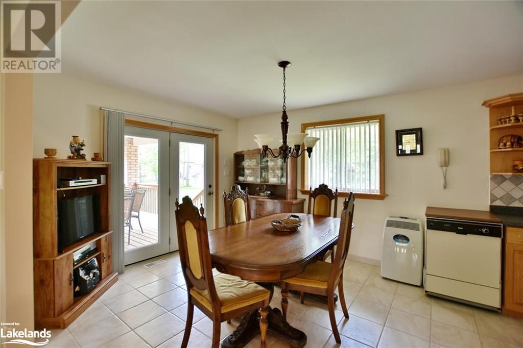64 47th Street S, Wasaga Beach, Ontario  L9Z 1Y6 - Photo 8 - 40589440