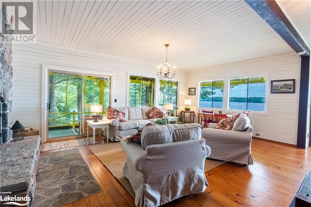 2 Farquhar Street, Rosseau, Ontario  P0C 1J0 - Photo 12 - 40589962