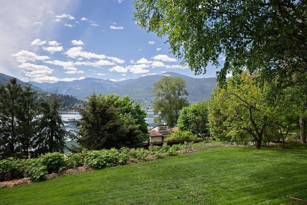 595 Valhalla Road, Nelson, British Columbia  V1L 6M6 - Photo 16 - 2477032