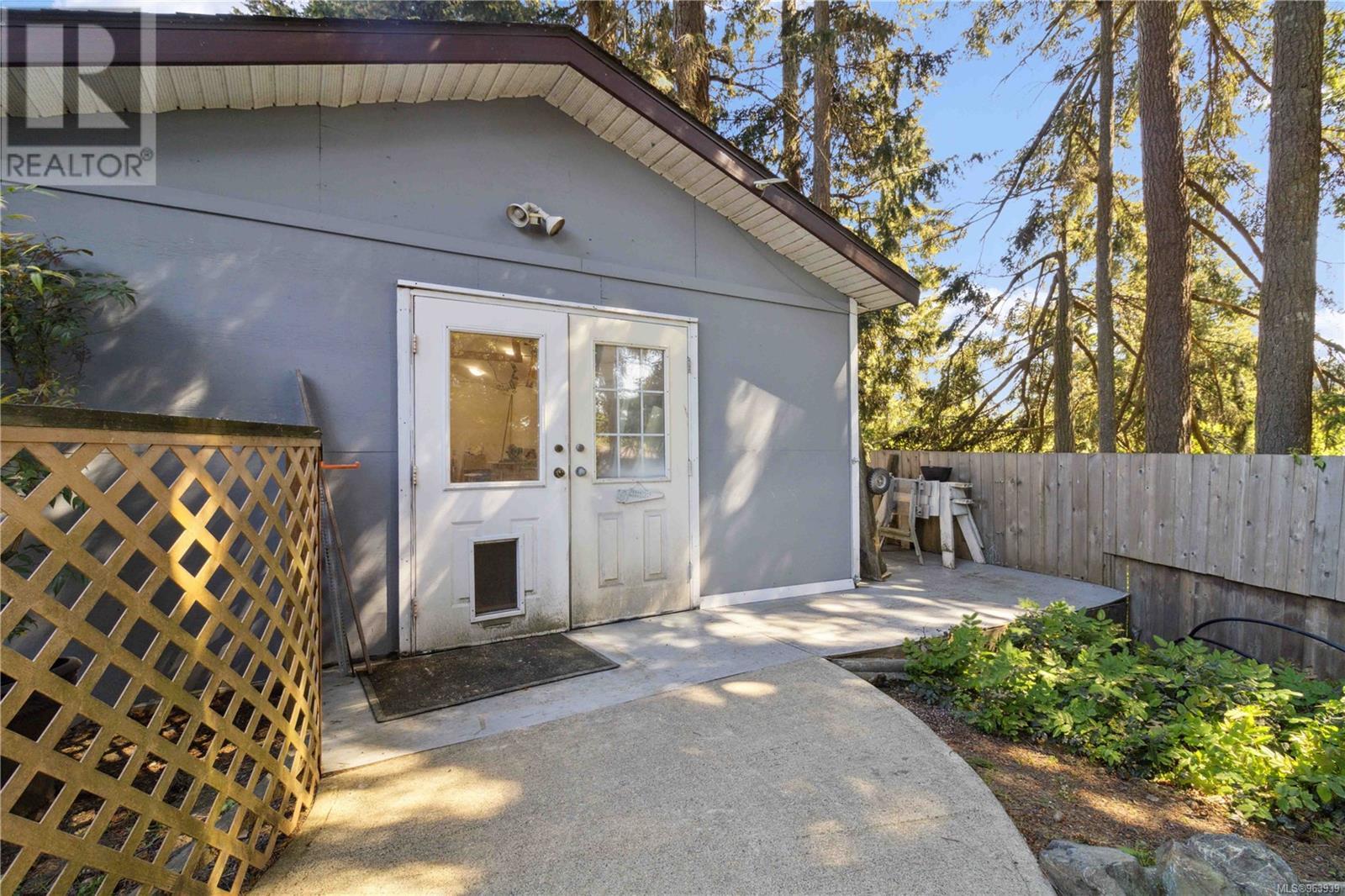 3077 Brittany Dr, colwood, British Columbia