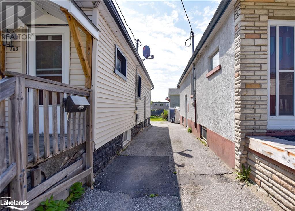 103 Mississaga Street W, Orillia, Ontario  L3V 3A9 - Photo 7 - 40591031