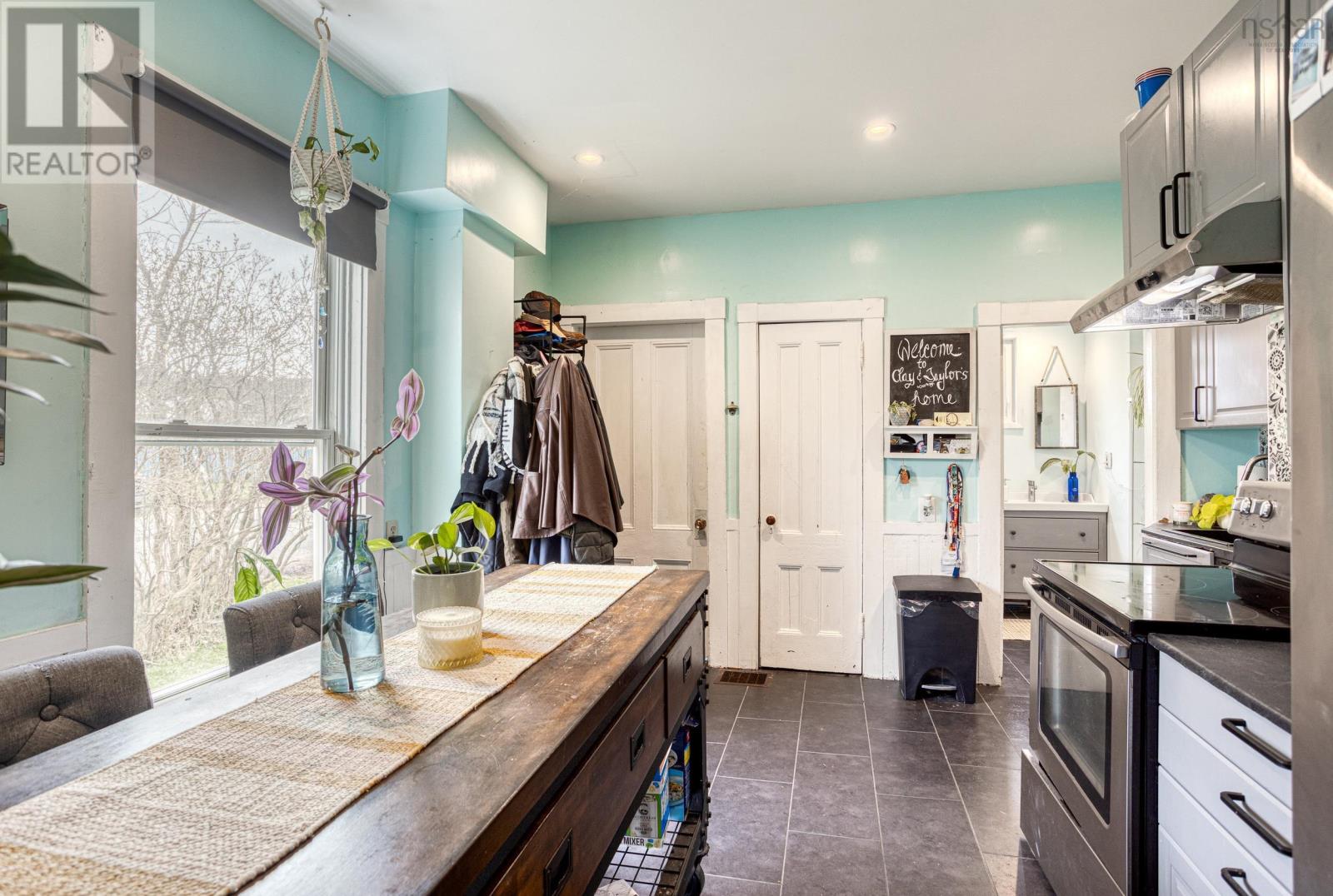 96 Lyman Street, Truro, Nova Scotia  B2N 4S2 - Photo 4 - 202409598