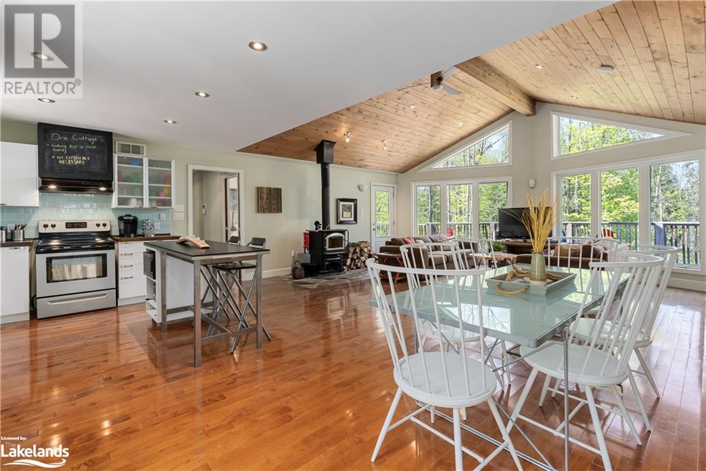 104 Point View Lane, Huntsville, Ontario  P1H 2J6 - Photo 4 - 40581883