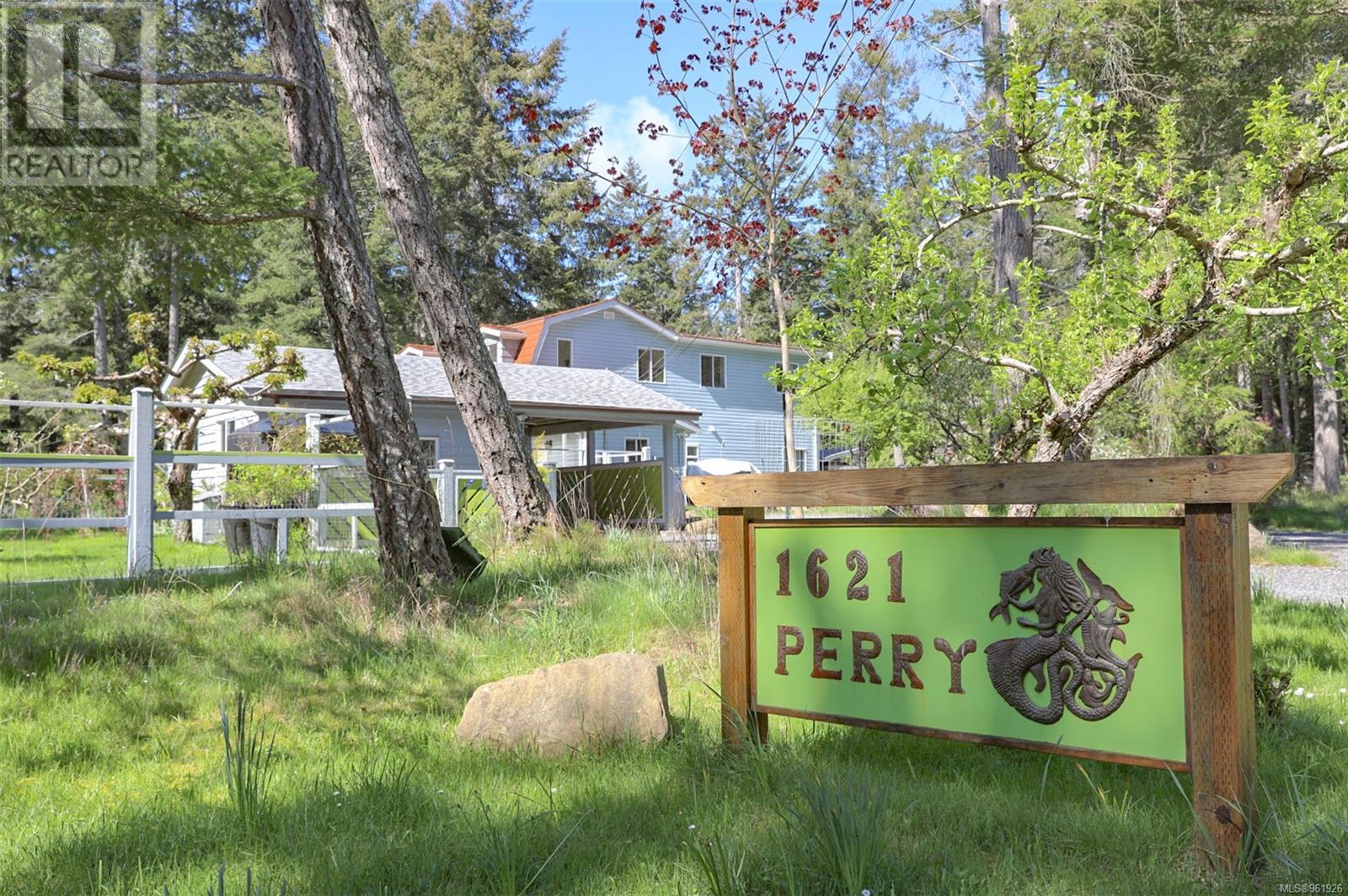 1625 Perry Rd, Gabriola Island, British Columbia  V0R 1X7 - Photo 58 - 961926
