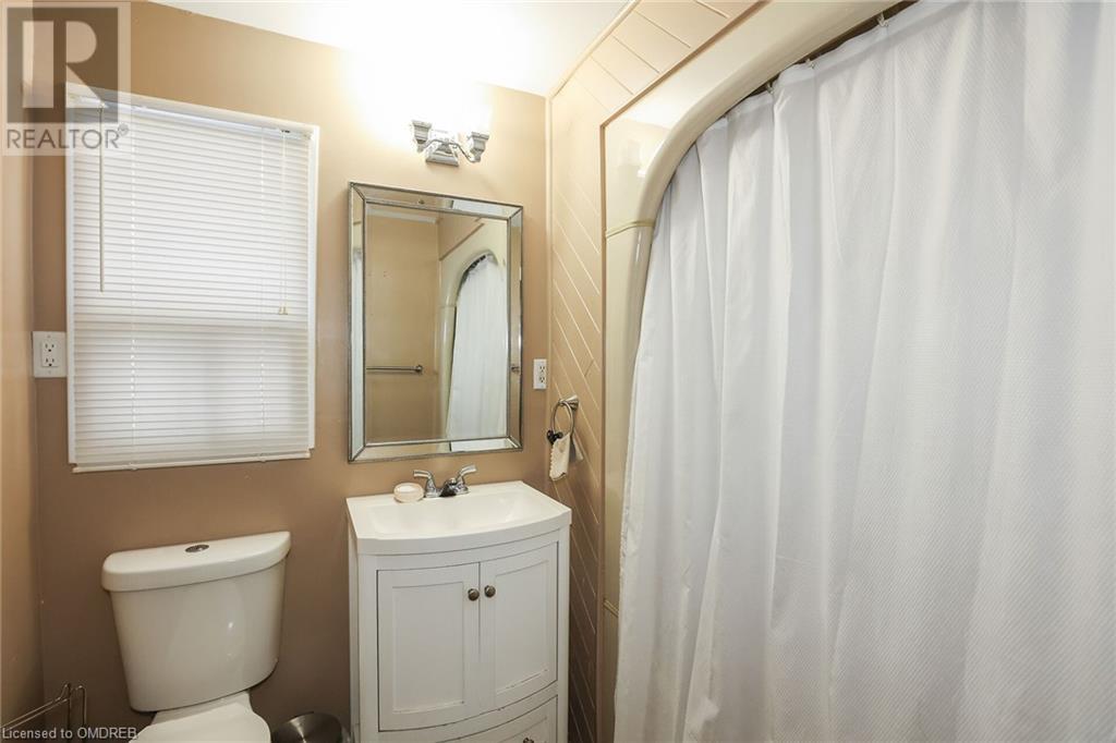 6295 Ker Street, Niagara Falls, Ontario  L2G 1X7 - Photo 13 - 40582566