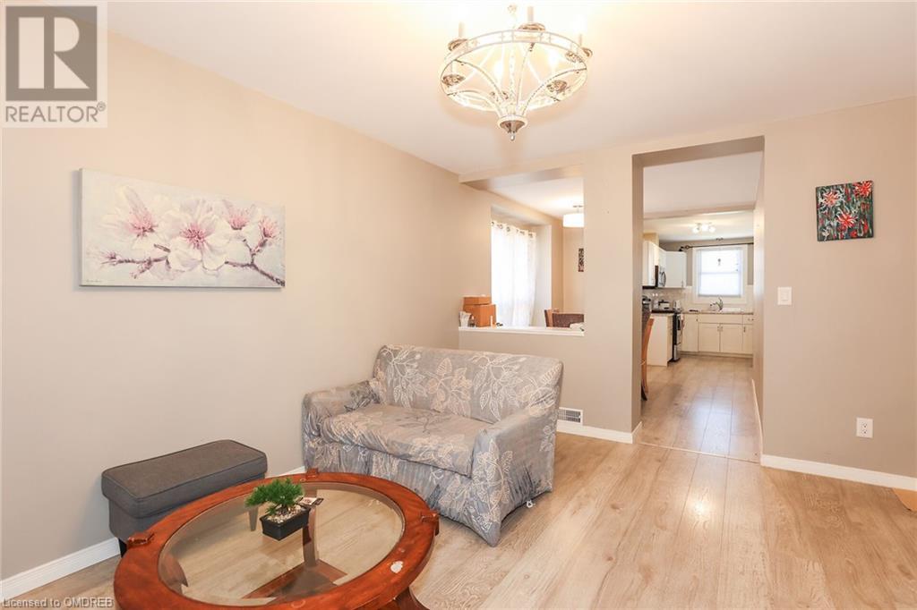 6295 Ker Street, Niagara Falls, Ontario  L2G 1X7 - Photo 8 - 40582566