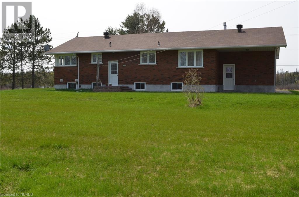 492 Mccarthy Street, Trout Creek, Ontario  P0H 2L0 - Photo 10 - 40590322