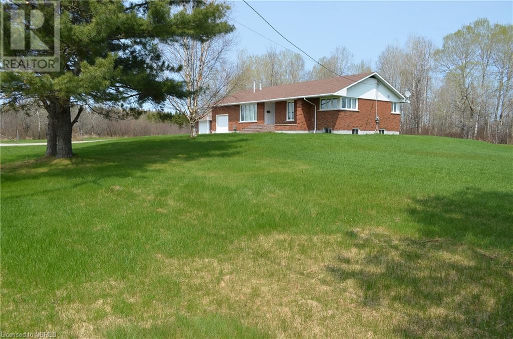 492 Mccarthy Street, Trout Creek, Ontario  P0H 2L0 - Photo 13 - 40590322