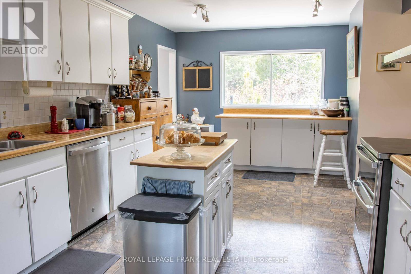 46 South Baptiste Lake Road, Hastings Highlands (Herschel Ward), Ontario  K0L 1C0 - Photo 12 - X8350462
