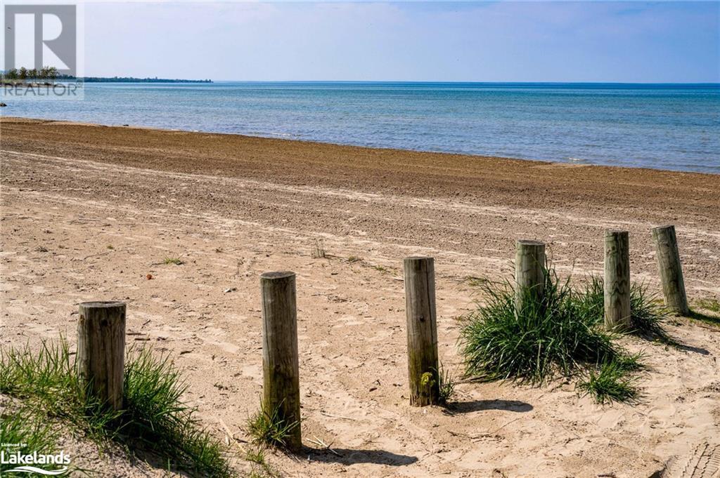 9 66th Street N, Wasaga Beach, Ontario  L9Z 1V3 - Photo 3 - 40590684
