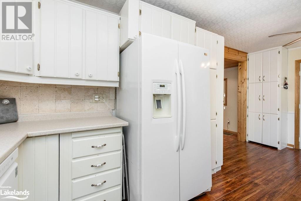72 Stroud Crescent, Wasaga Beach, Ontario  L9Z 2T5 - Photo 15 - 40590099