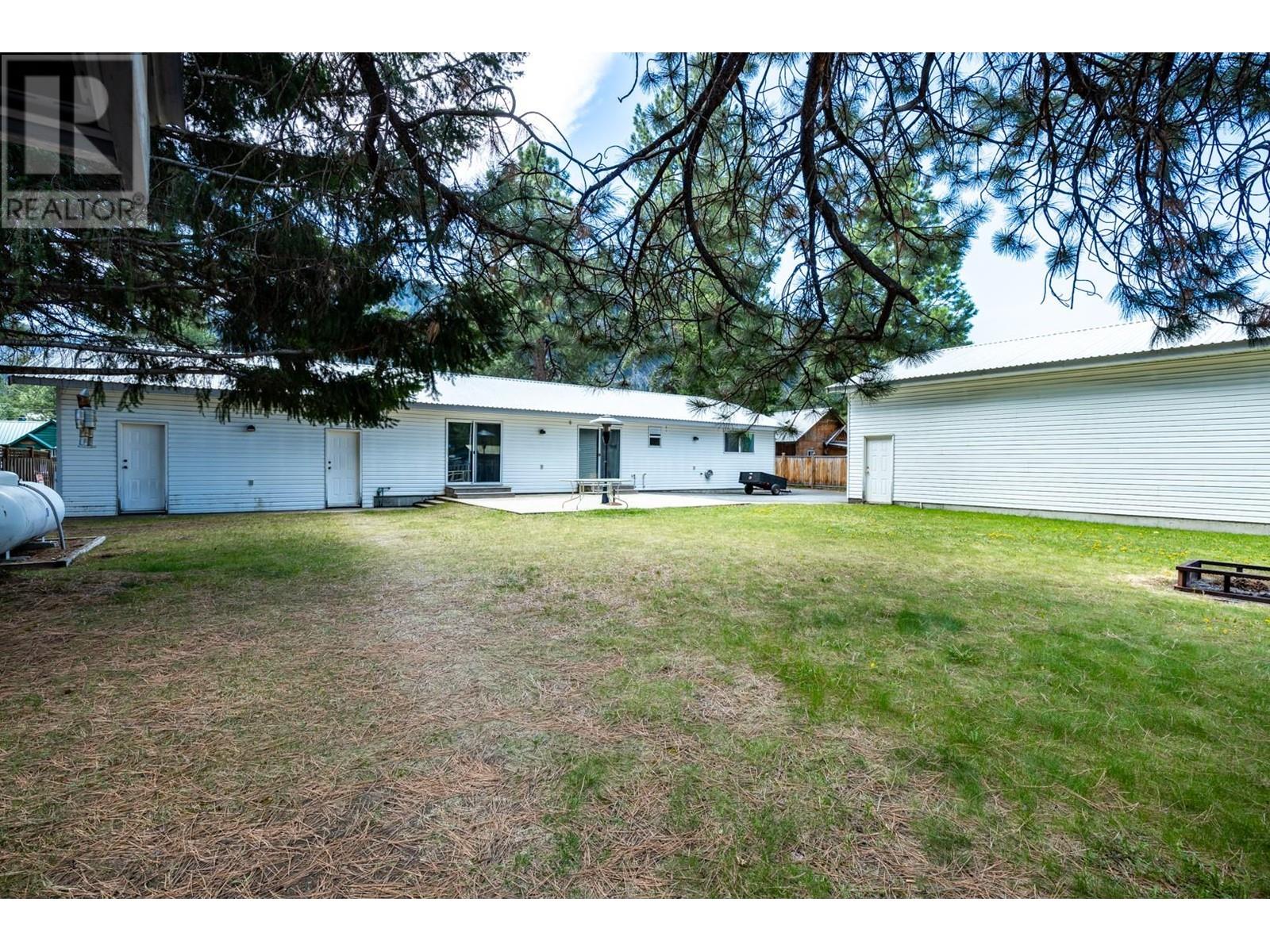 146 1st Street, Tulameen, British Columbia  V0X 1W0 - Photo 18 - 10314425