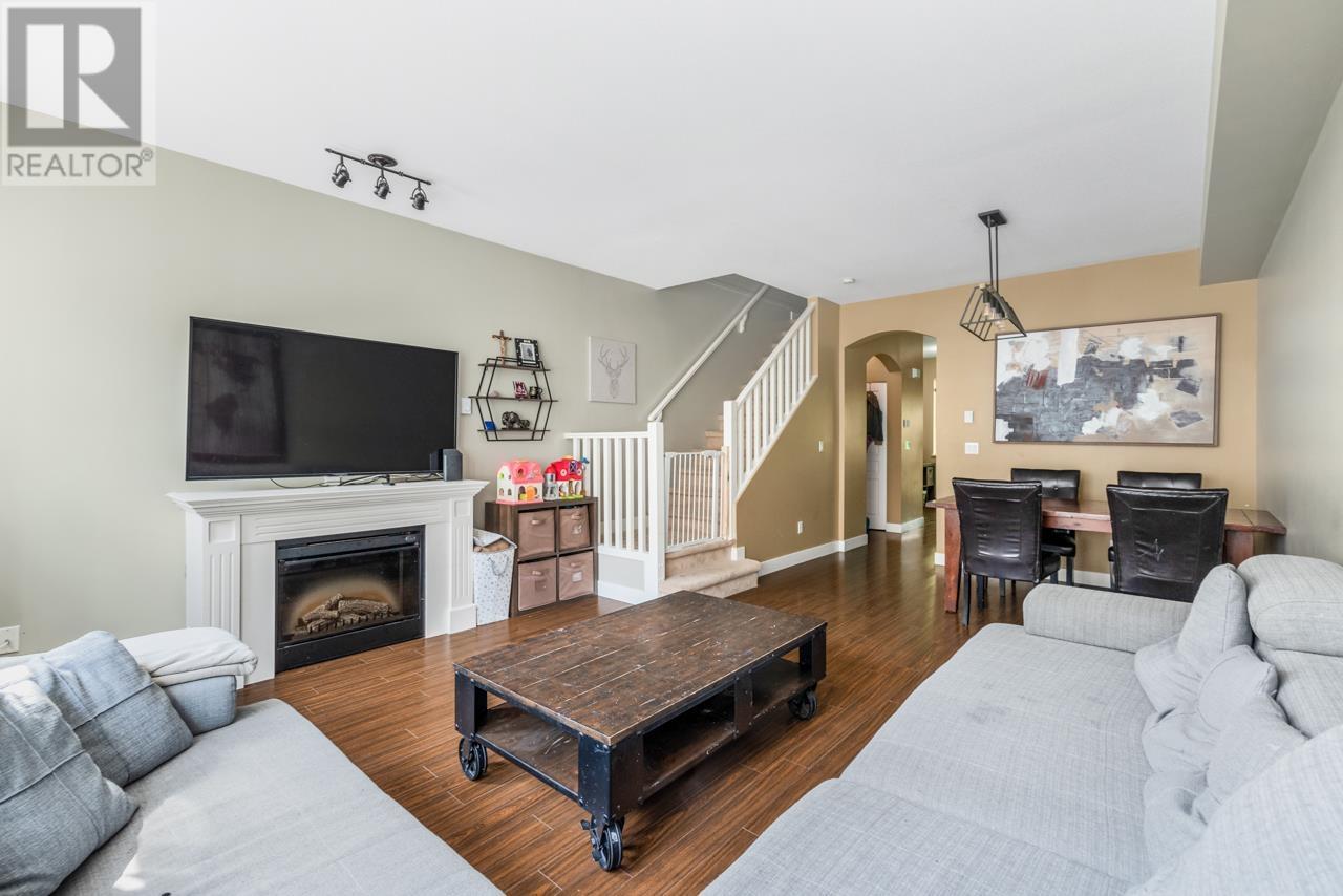 38 8533 Cumberland Place, Burnaby, British Columbia  V3N 5C1 - Photo 11 - R2884373
