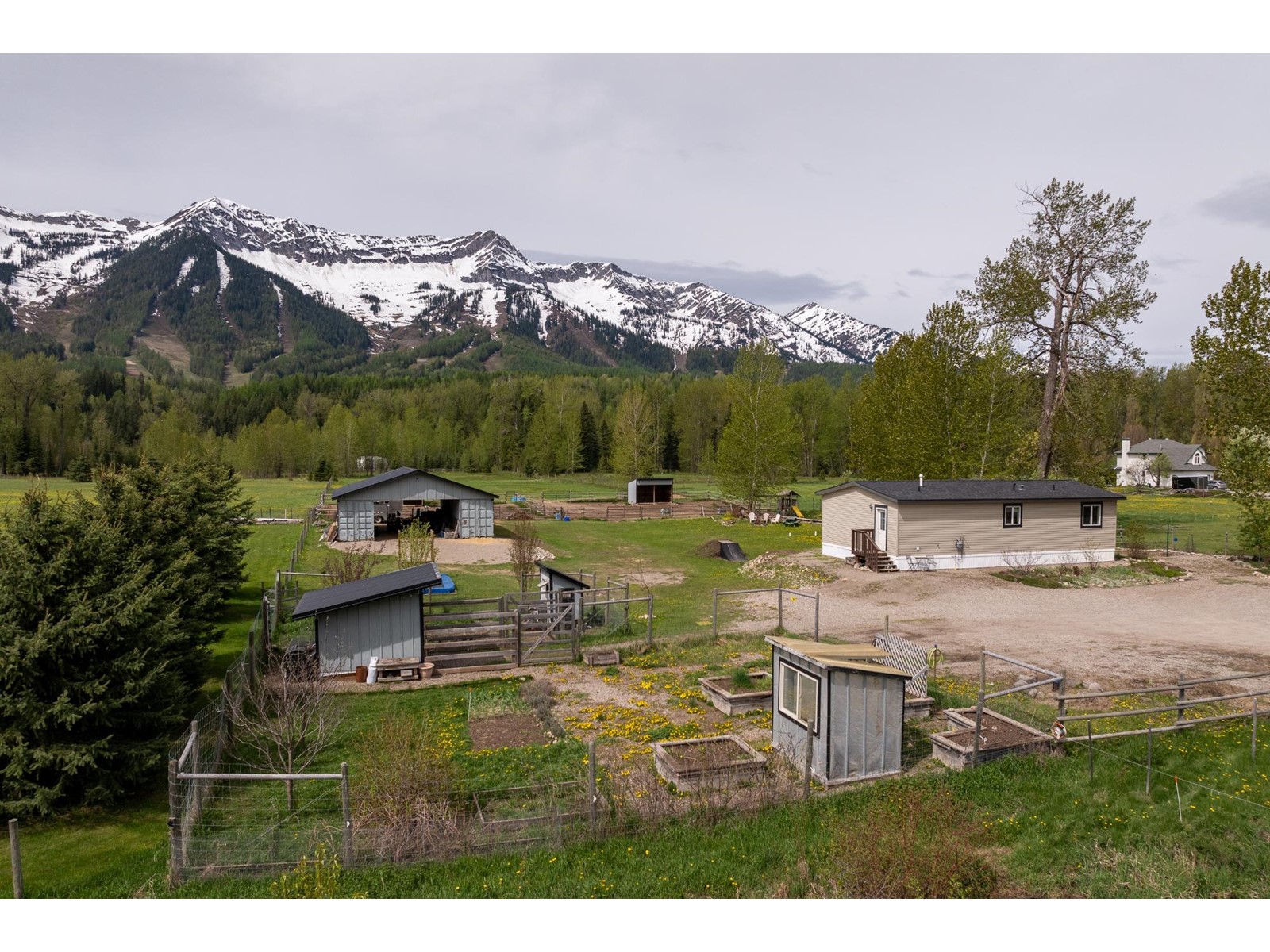 4103 Hill Road, Fernie, British Columbia  V0B 1M4 - Photo 38 - 2477069