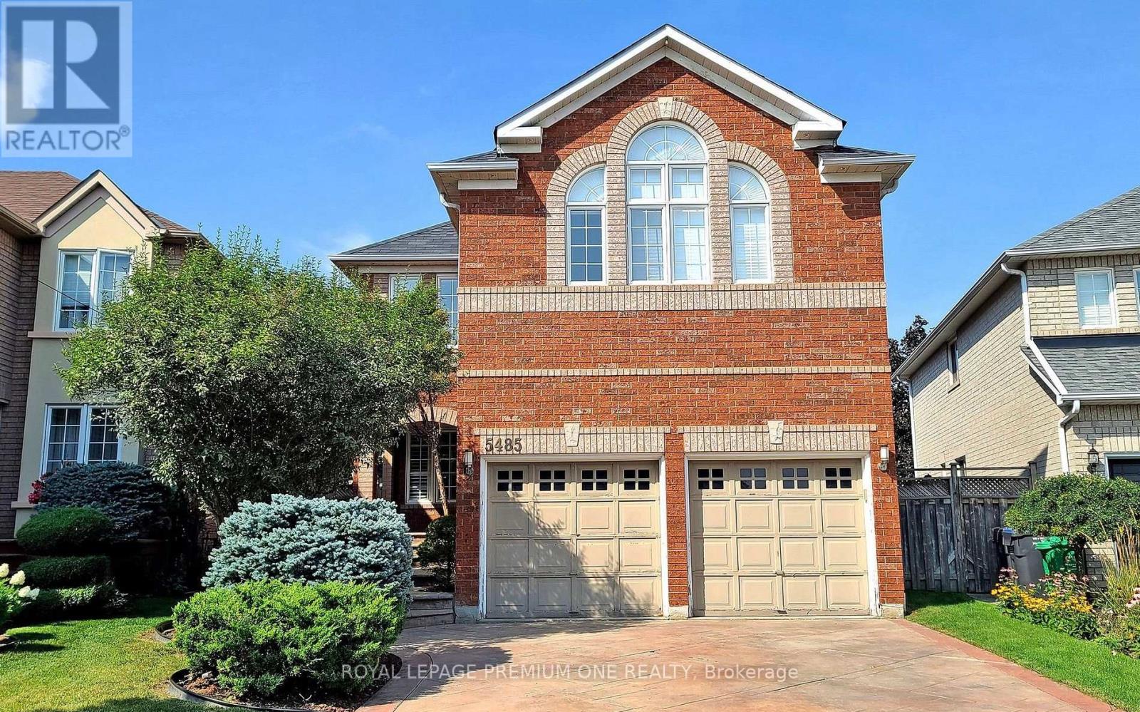 <h3>$1,500<small> Monthly</small></h3><p>Bsmt - 5485 Remington Court, Mississauga, Ontario</p>