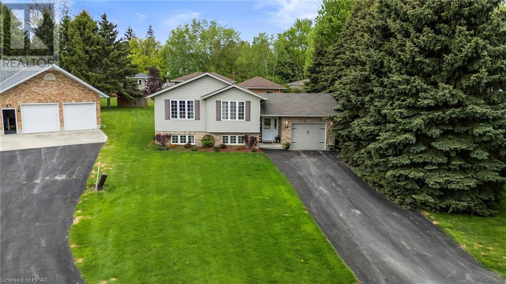 50 Mcdonald Drive, Brussels, Ontario N0G 1H0 (26913371) Amy McClure