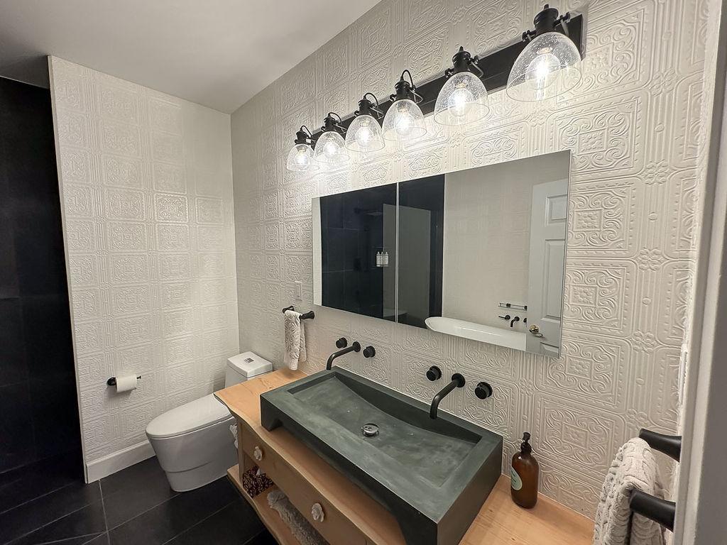 2063 Washington Street, Rossland, British Columbia  V0G 1Y0 - Photo 27 - 2477068