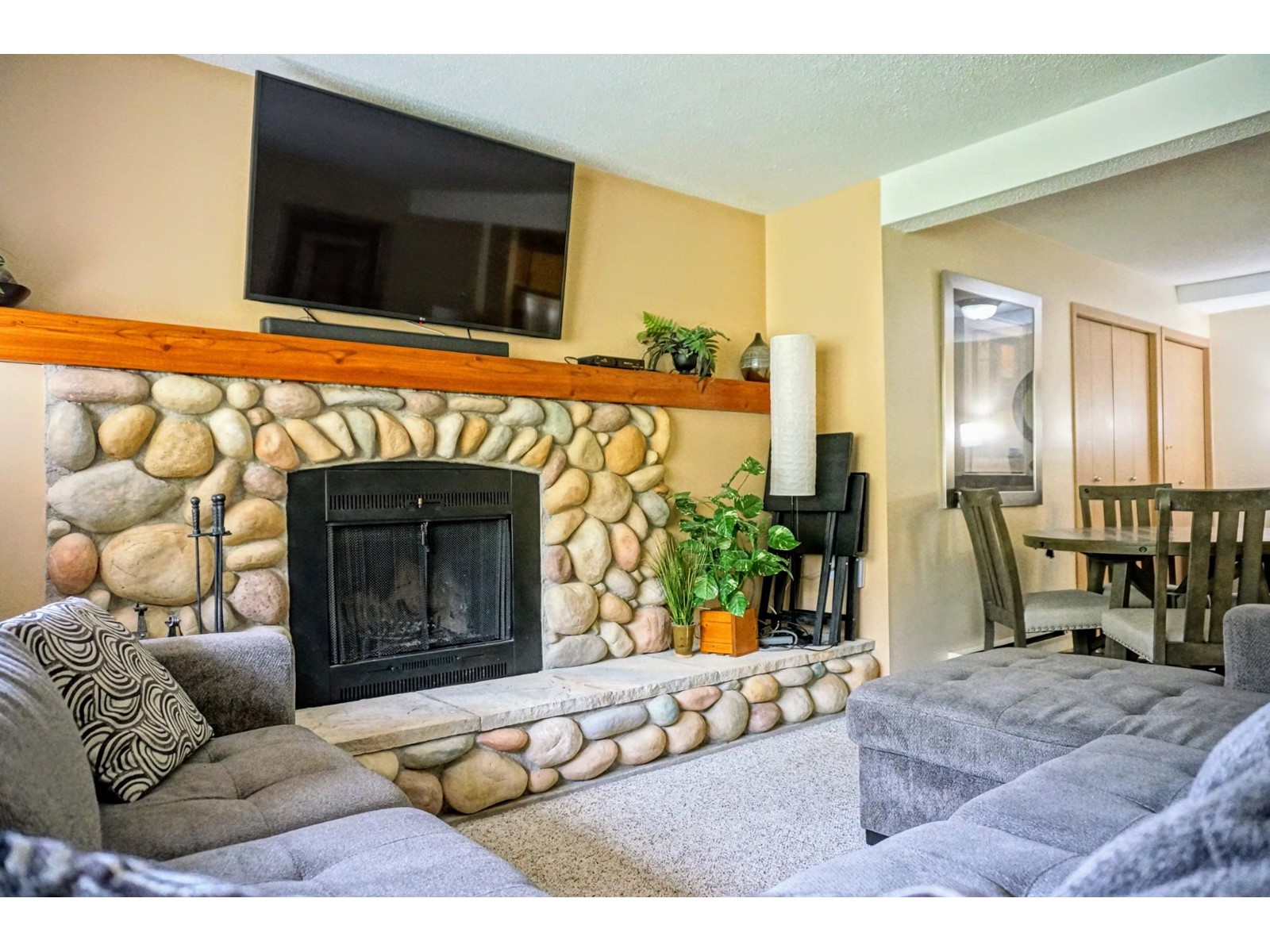 705 - 2030 Panorama Drive, Panorama, British Columbia  V0A 1T0 - Photo 4 - 2477028