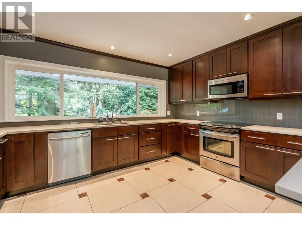 820 Mathers Avenue, West Vancouver, British Columbia  V7T 2G1 - Photo 11 - R2884457