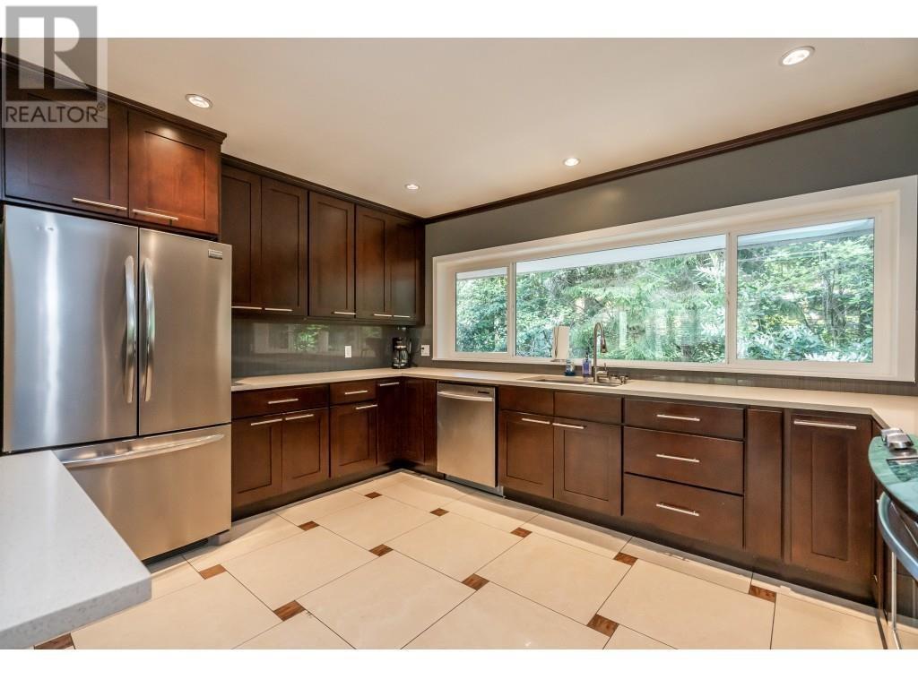 820 Mathers Avenue, West Vancouver, British Columbia  V7T 2G1 - Photo 13 - R2884457