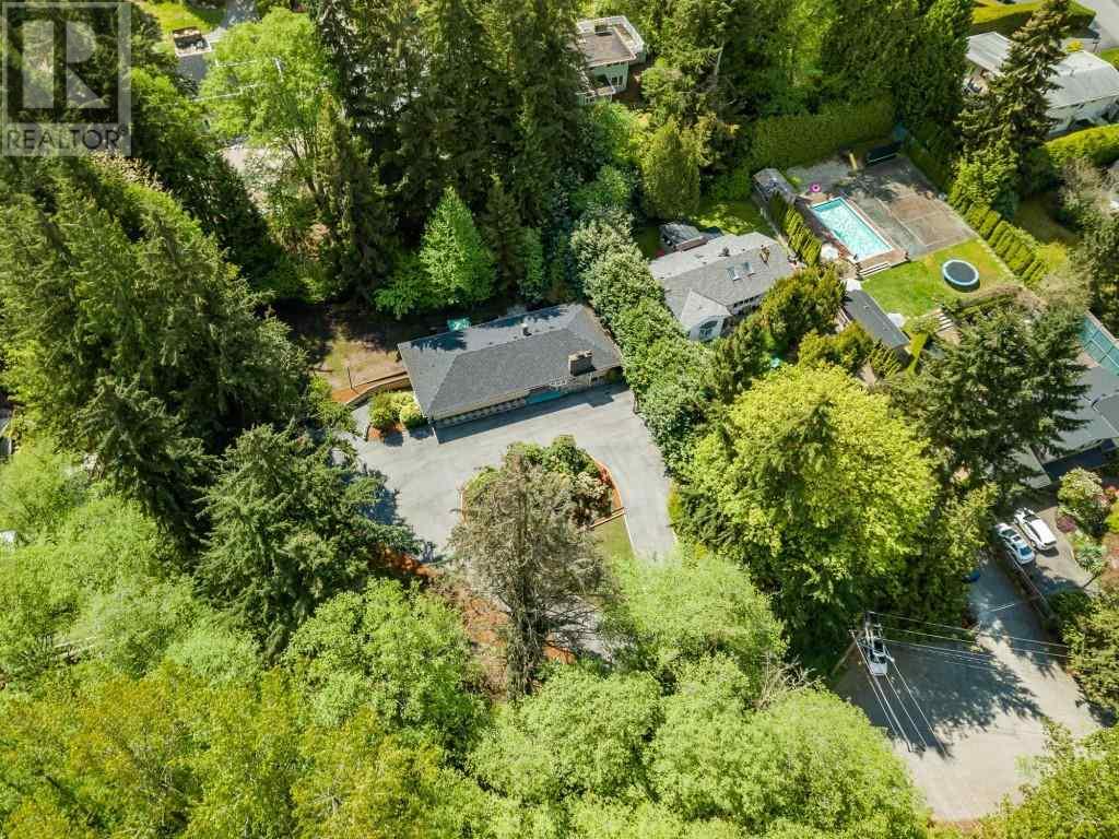 820 Mathers Avenue, West Vancouver, British Columbia  V7T 2G1 - Photo 37 - R2884457