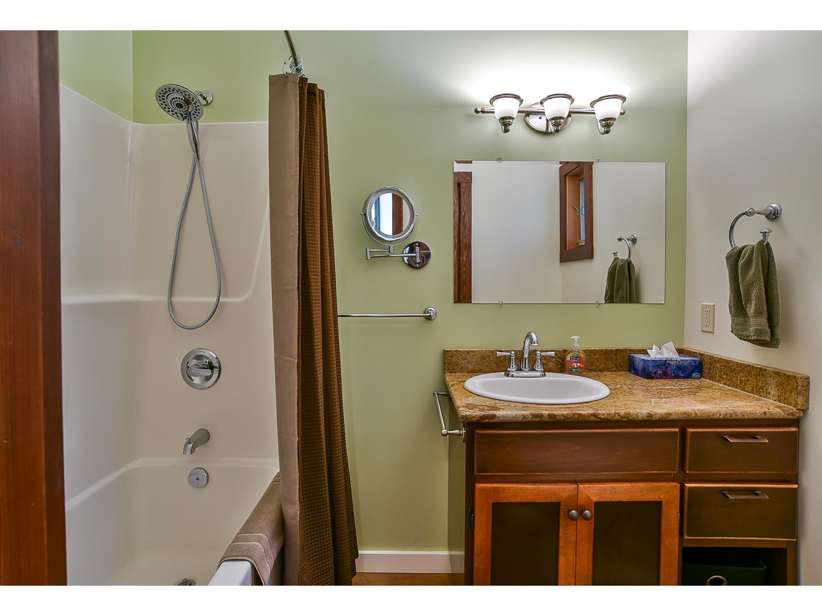 2056 Highway 31, Balfour, British Columbia  V1L 7E8 - Photo 18 - 2477071