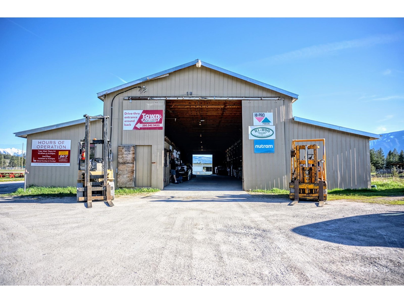 553 Highway 93/95, Windermere, British Columbia  V0A 1K3 - Photo 11 - 2476941