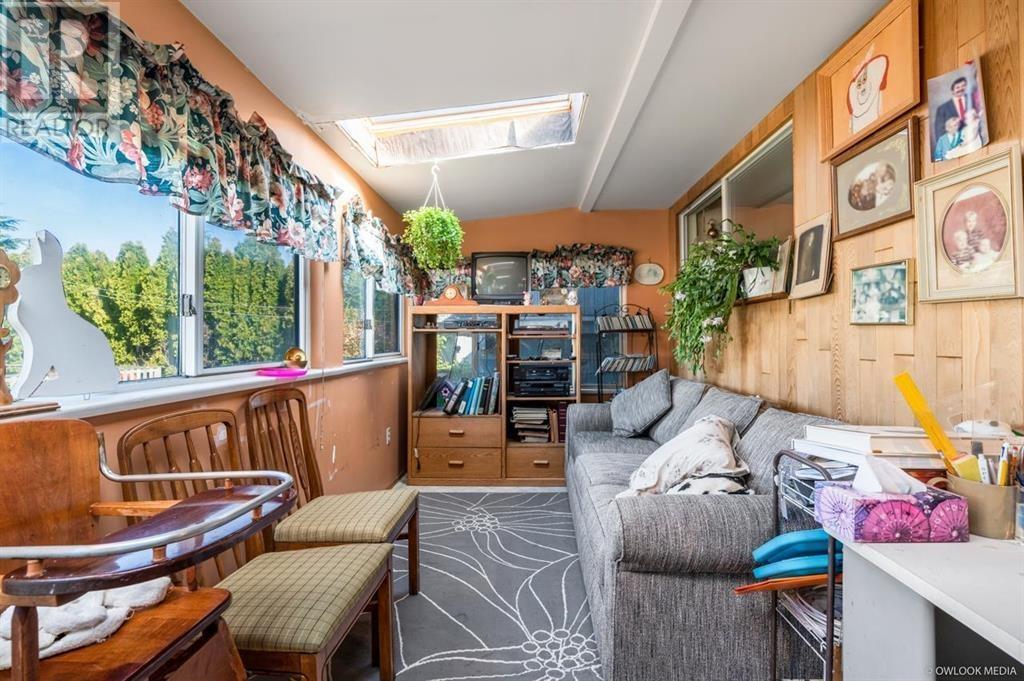 Listing Picture 6 of 15 : 7491 MONTANA ROAD, Richmond / 烈治文 - 魯藝地產 Yvonne Lu Group - MLS Medallion Club Member