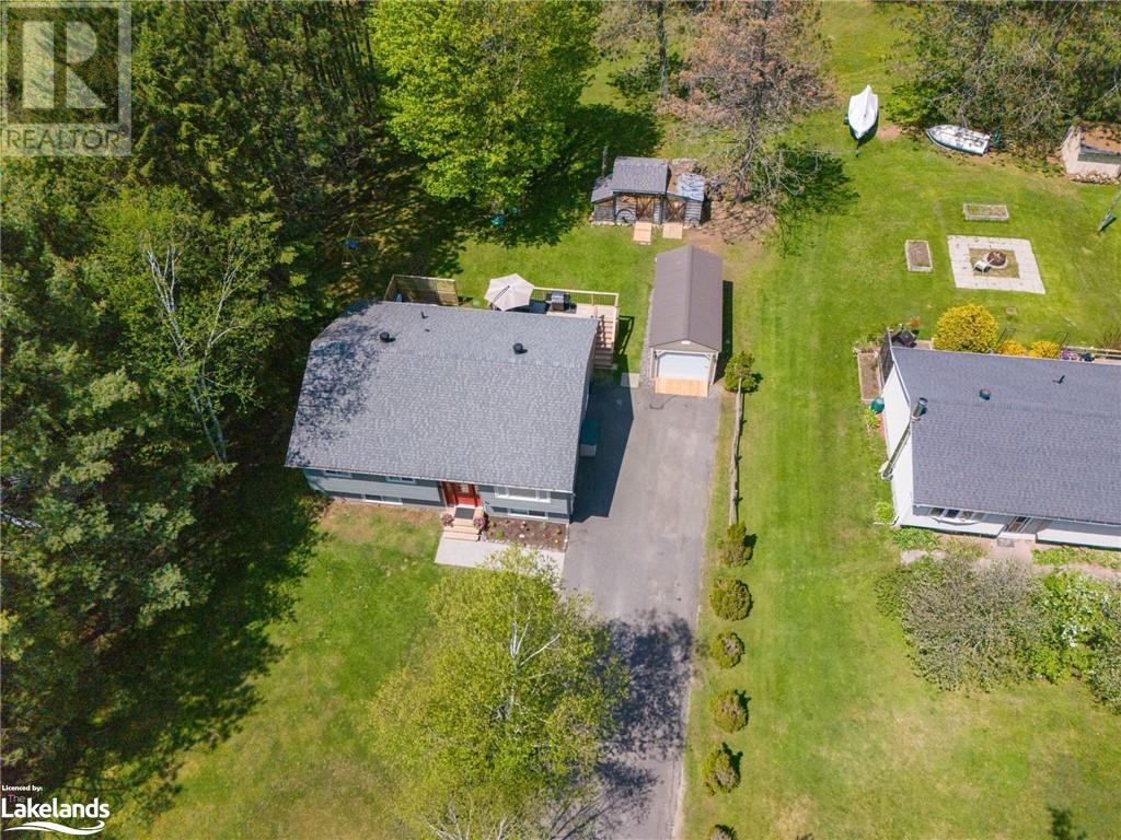 26 Sellens Avenue, Bracebridge, Ontario  P1L 1R3 - Photo 3 - 40585660