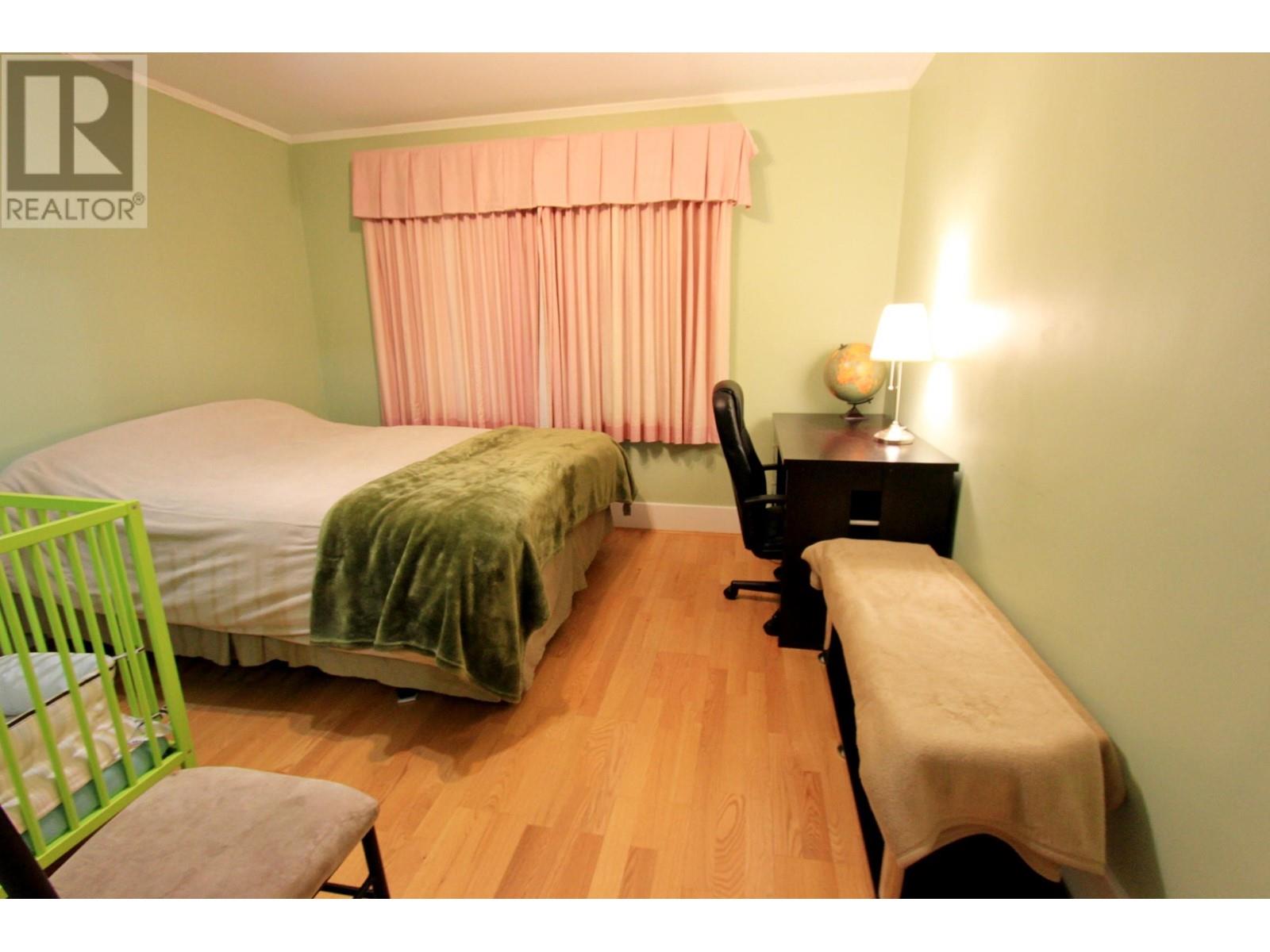 Listing Picture 13 of 17 : 4293 W 13TH AVENUE, Vancouver / 溫哥華 - 魯藝地產 Yvonne Lu Group - MLS Medallion Club Member