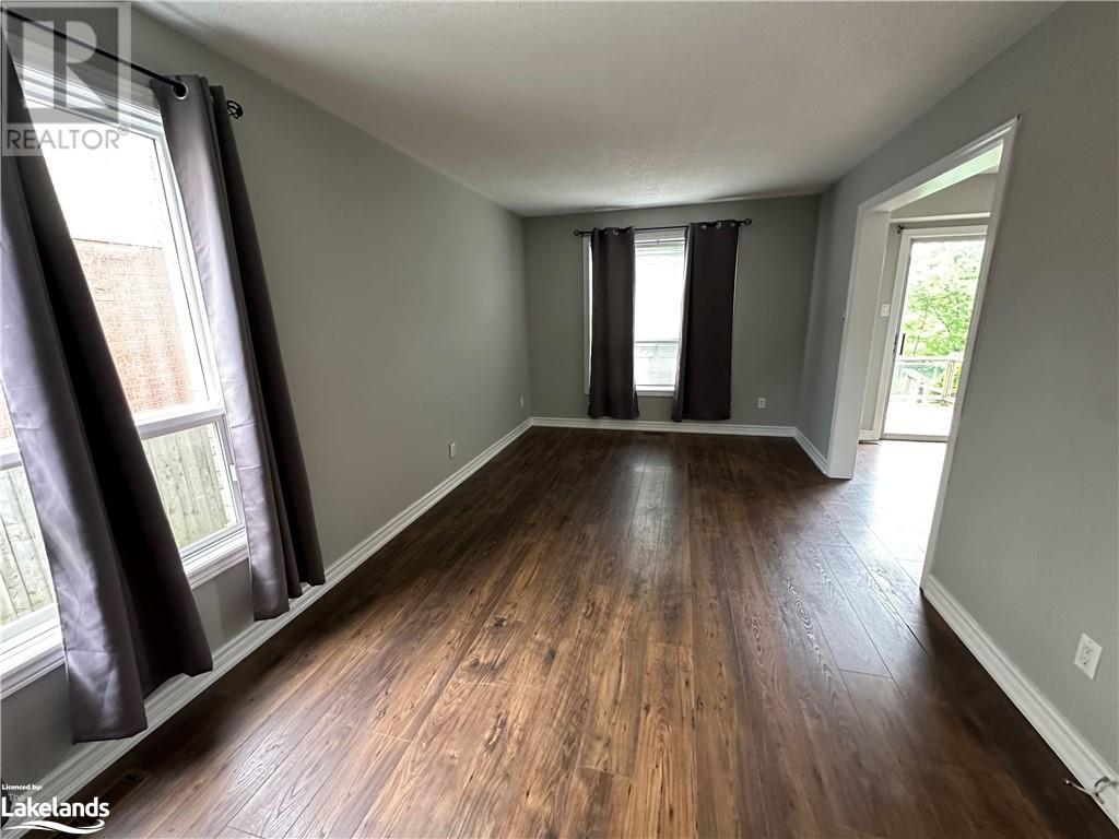 62 Arthur Avenue, Barrie, Ontario  L4M 6H5 - Photo 3 - 40591390
