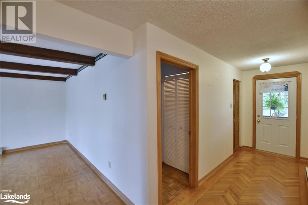 76 32nd Street S, Wasaga Beach, Ontario  L9Z 2S5 - Photo 6 - 40591271