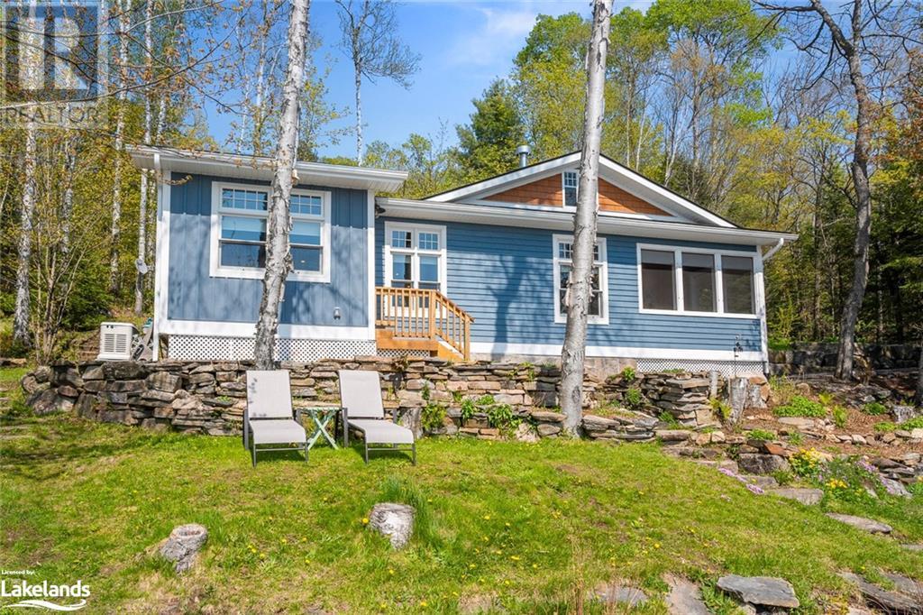 2451 Limberlost Road, Huntsville, Ontario  P1H 2J6 - Photo 2 - 40580255