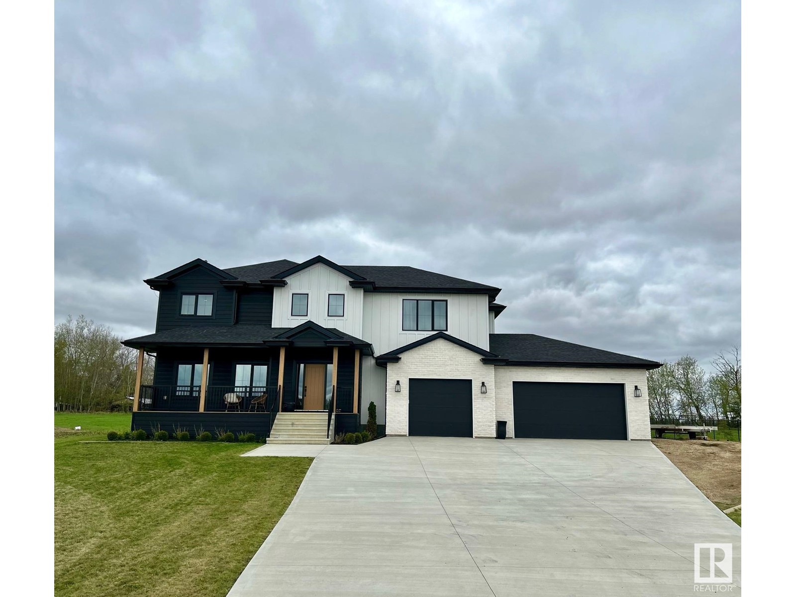 26409 TWP RD 523A, rural parkland county, Alberta