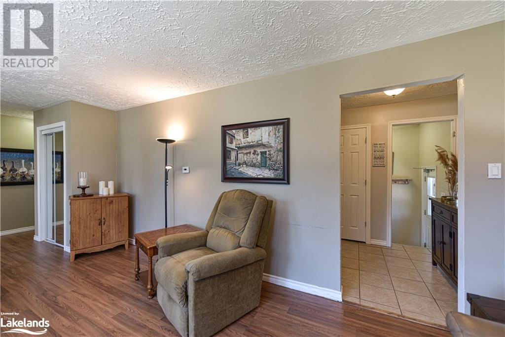 2a Wallis Street, Oro-Medonte, Ontario  L3V 8N9 - Photo 14 - 40588007