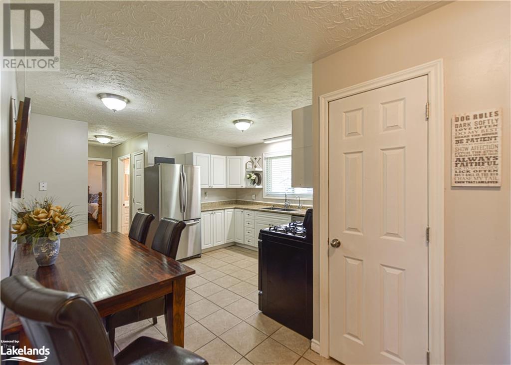 2a Wallis Street, Oro-Medonte, Ontario  L3V 8N9 - Photo 5 - 40588007