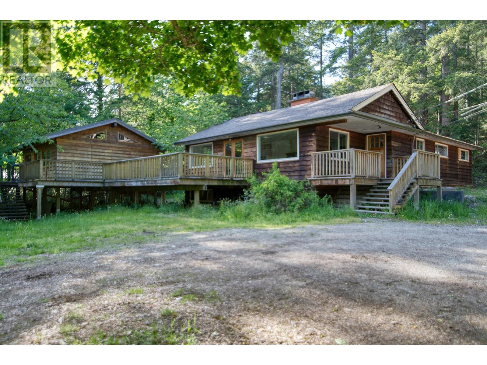 1244 REED ROAD, gibsons, British Columbia