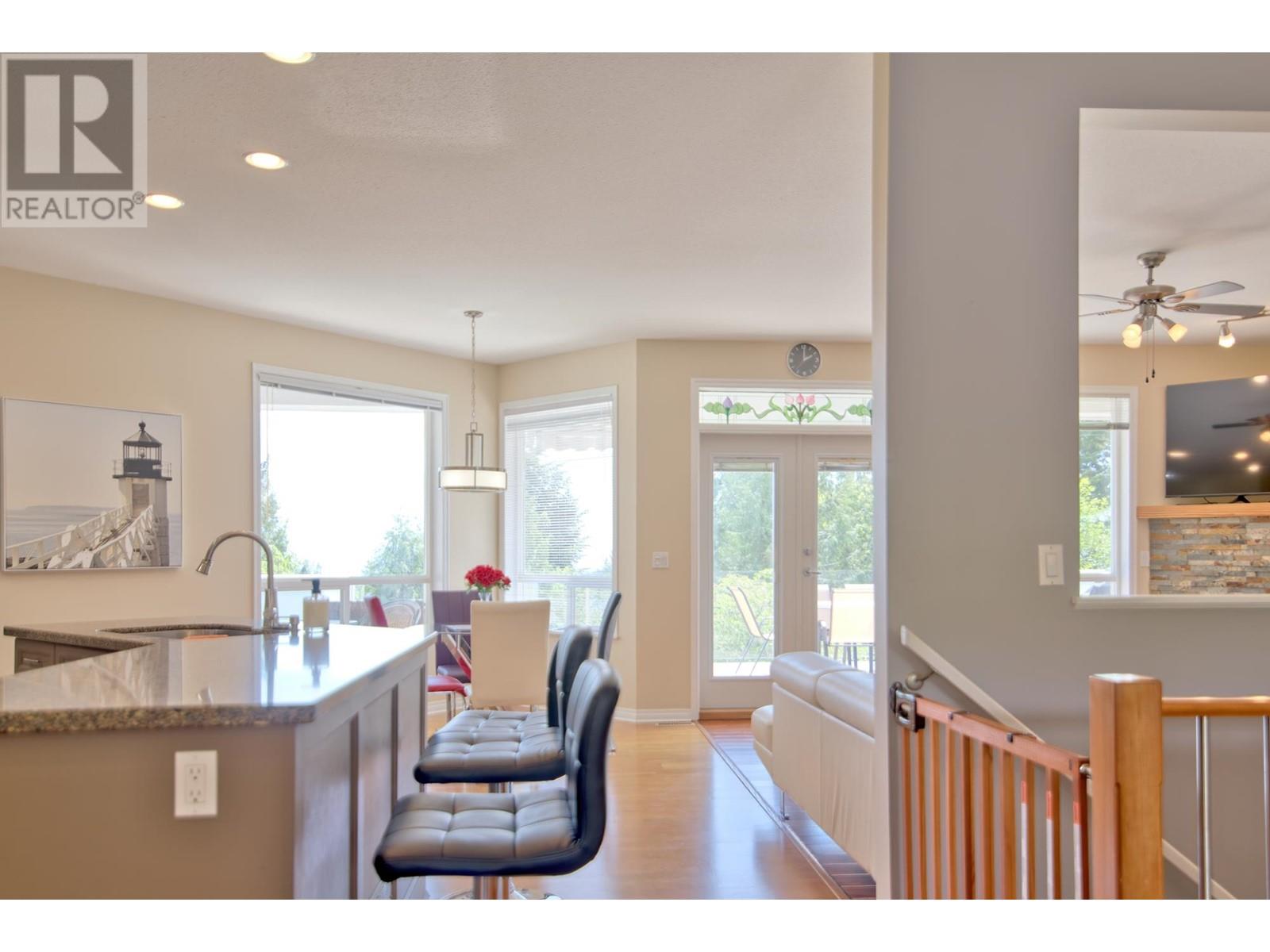 6169 Mika Road, Sechelt, British Columbia  V0N 3A7 - Photo 9 - R2884550