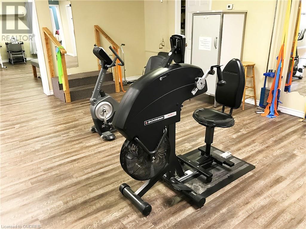 520-522 Upper Sherman Avenue, Hamilton, Ontario  L8V 3L8 - Photo 6 - 40591612