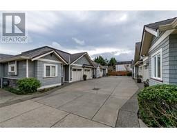 5a 2323 Henry Ave, sidney, British Columbia