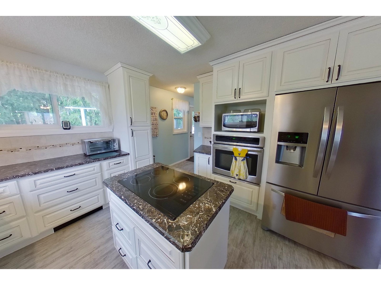 3635 Phillips Rd, Creston, British Columbia  V0B 1G2 - Photo 2 - 2477090