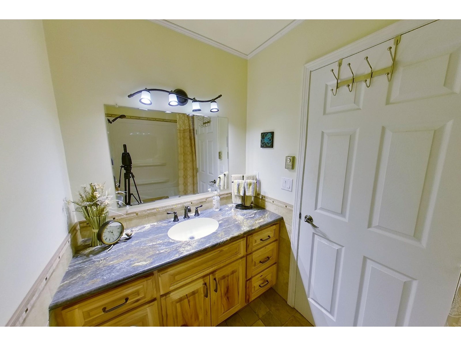 3635 Phillips Rd, Creston, British Columbia  V0B 1G2 - Photo 24 - 2477090