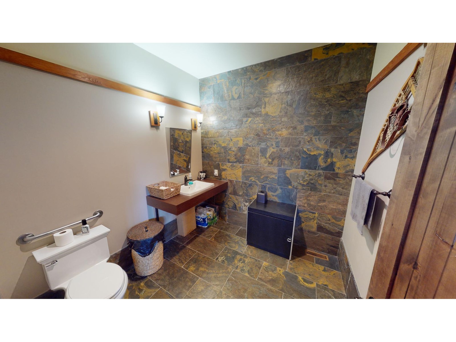 4930 Highway 93, Radium Hot Springs, British Columbia  V0A 1M0 - Photo 18 - 2477066