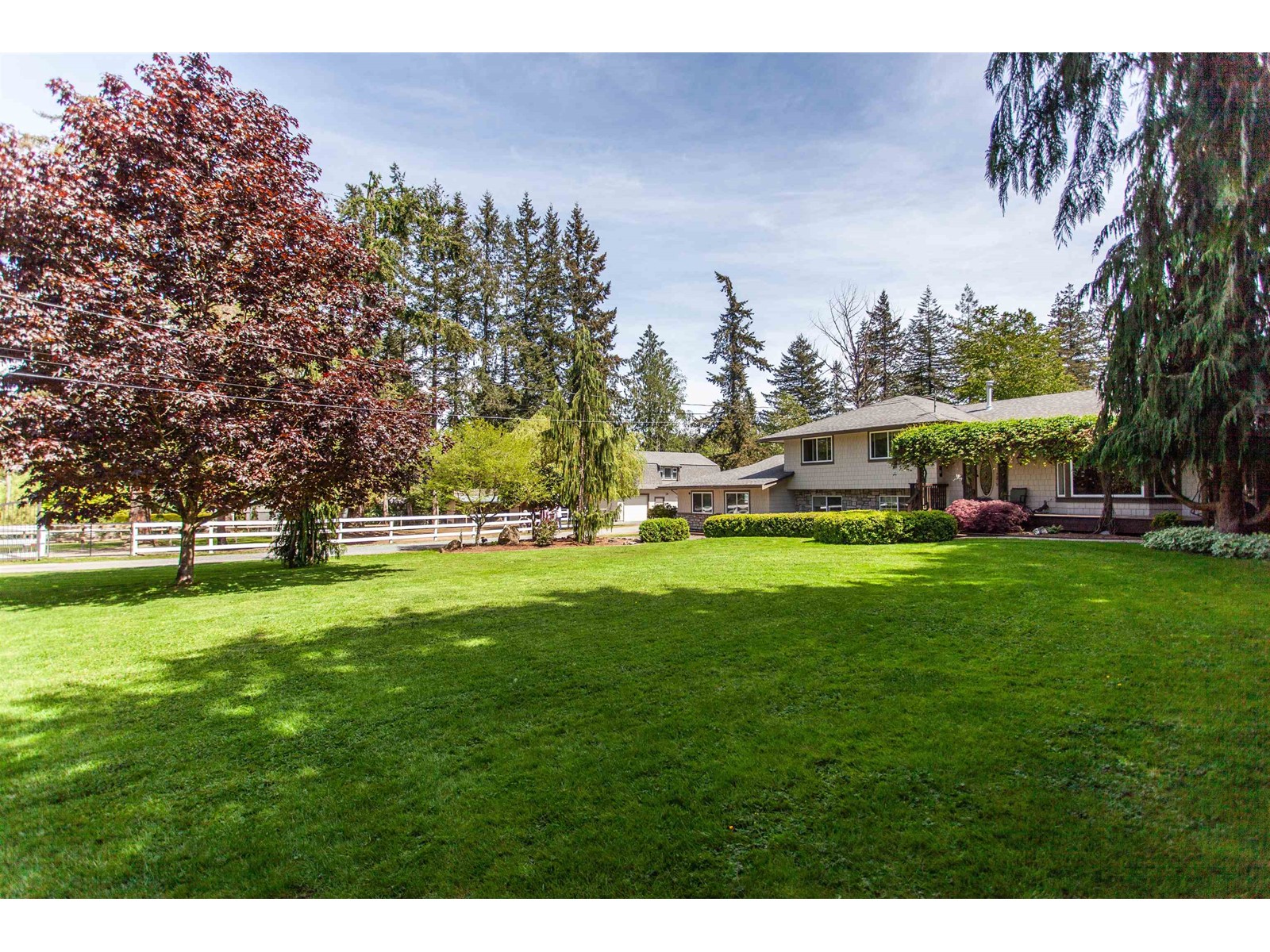 20058 Fernridge Crescent, Langley, British Columbia  V2Z 1X5 - Photo 3 - R2881879