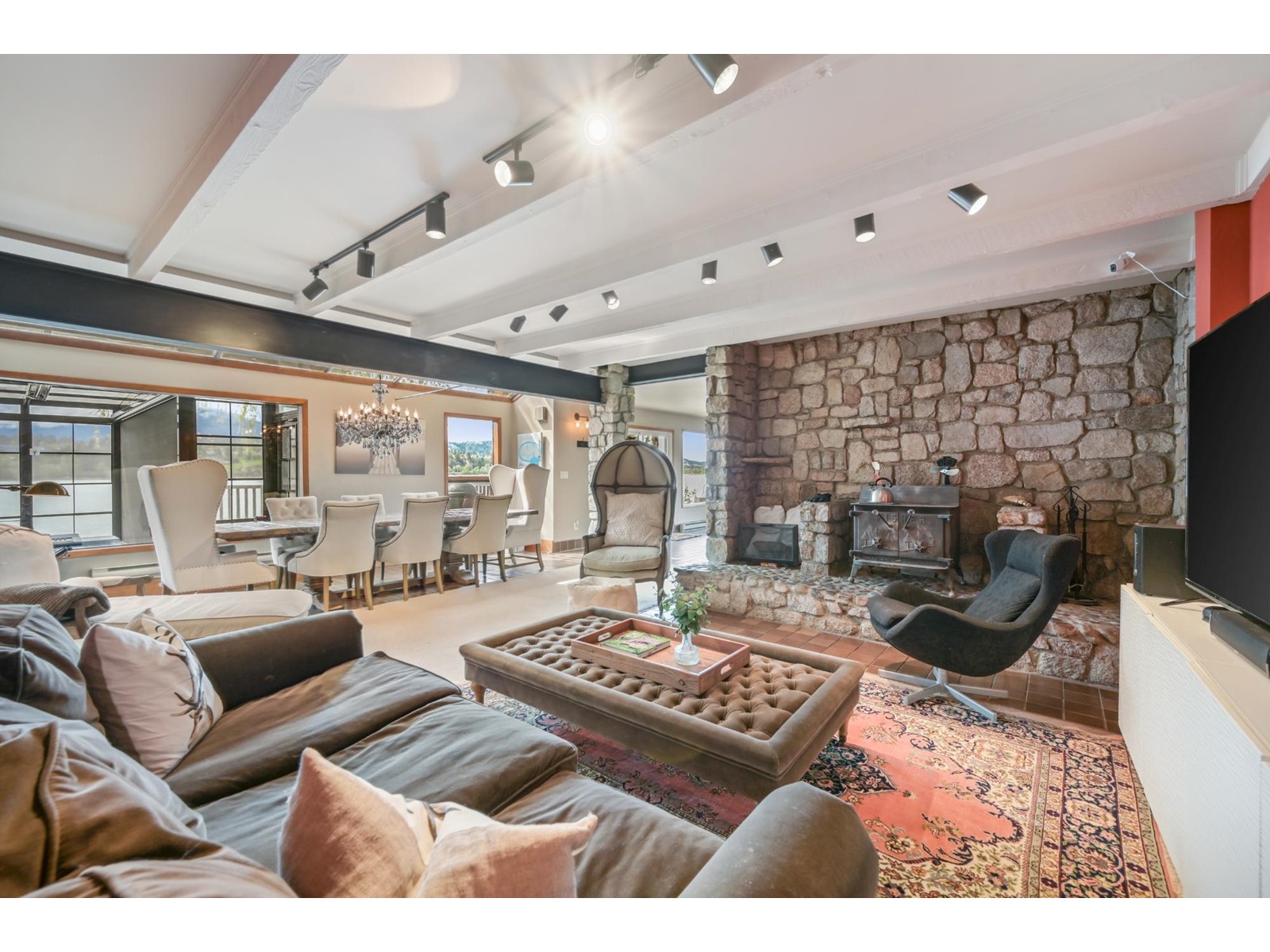 661 Lakeview Road, Windermere, British Columbia  V0A 1K3 - Photo 12 - 2477096