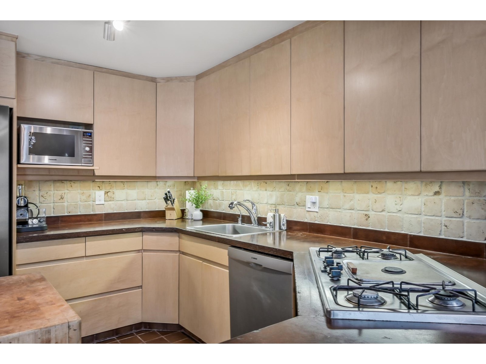 661 Lakeview Road, Windermere, British Columbia  V0A 1K3 - Photo 17 - 2477096